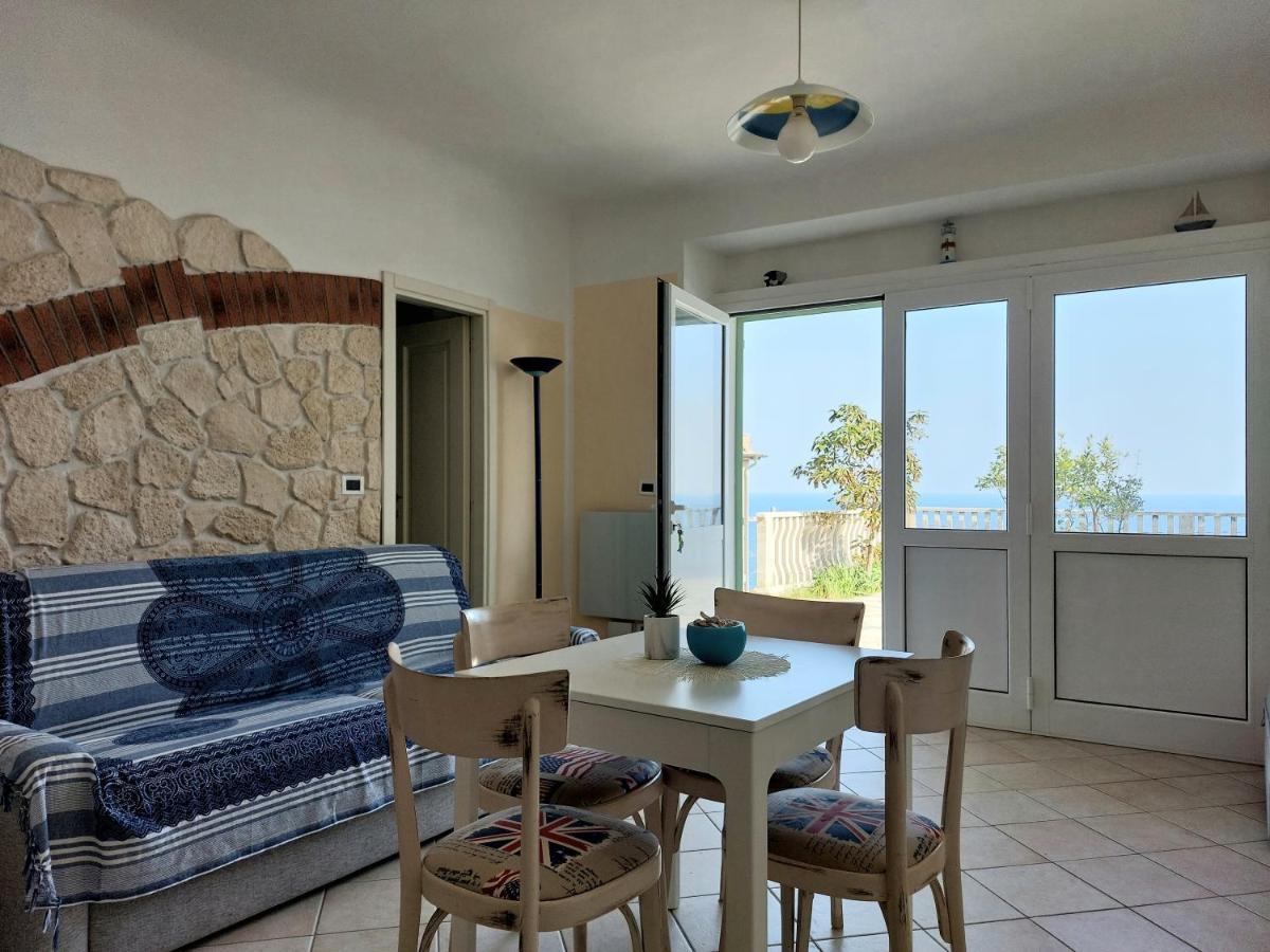 Una Finestra Sul Mare Monolocale Apartment Bergeggi Exterior photo